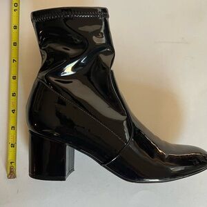 Unisa Glossy Black Heeled Boots
